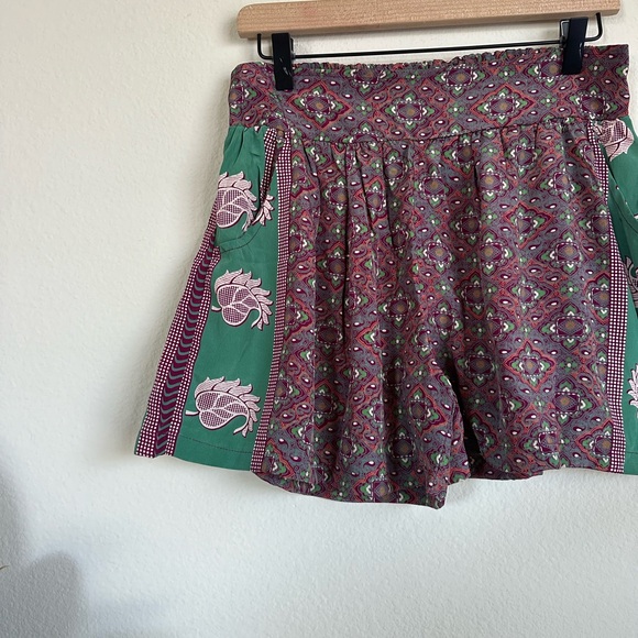 Zen Ethic Flounce Printed Shorts - Picture 10 of 10